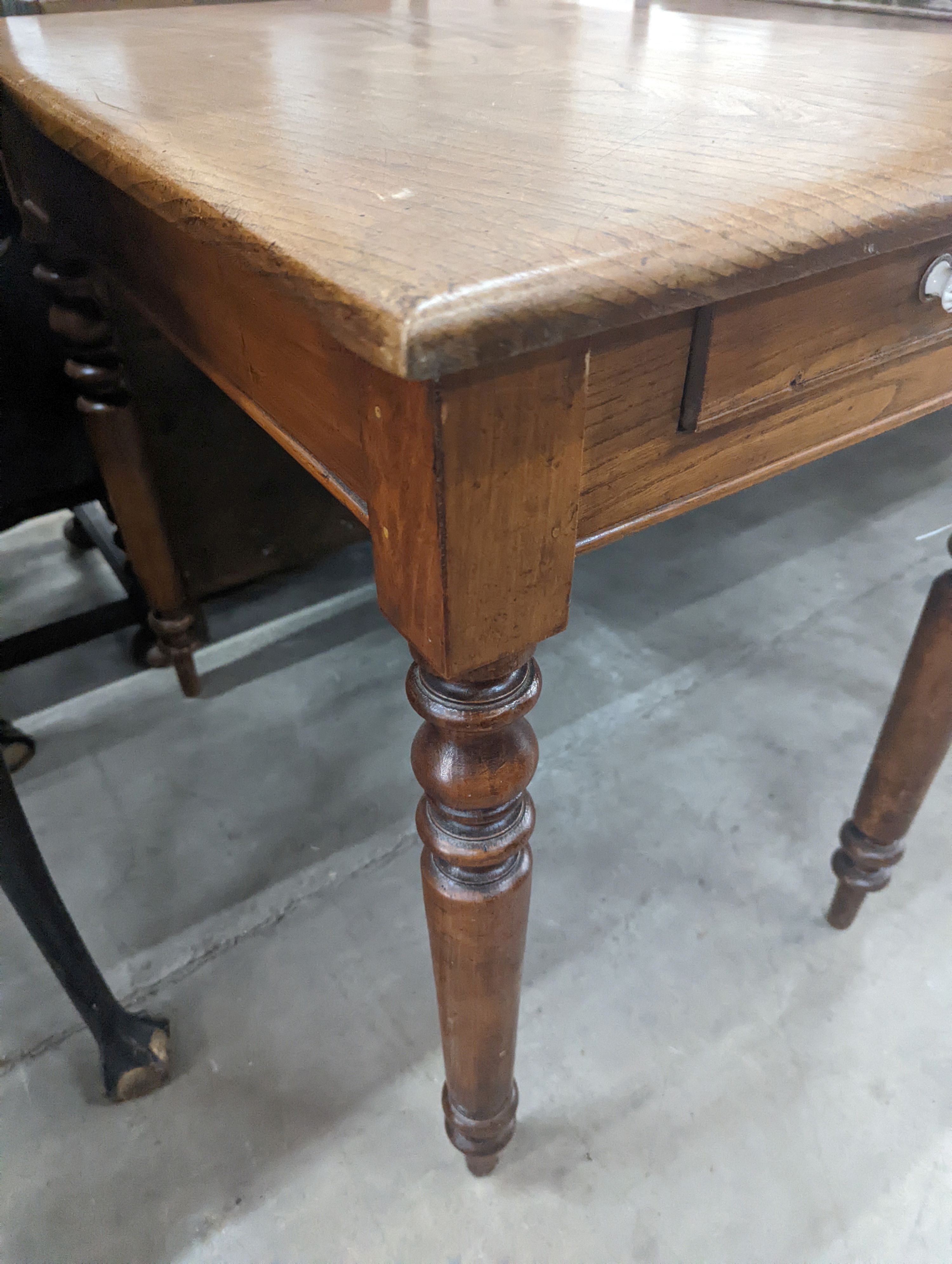 A Victorian rectangular oak table, length 88cm, depth 56cm, height 75cm